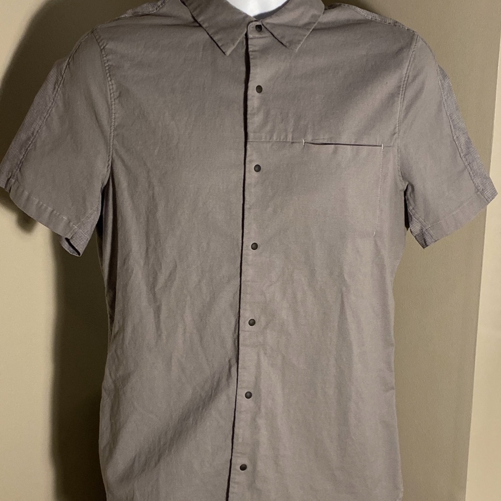Grey Lululemon Short-Sleeve Button Down